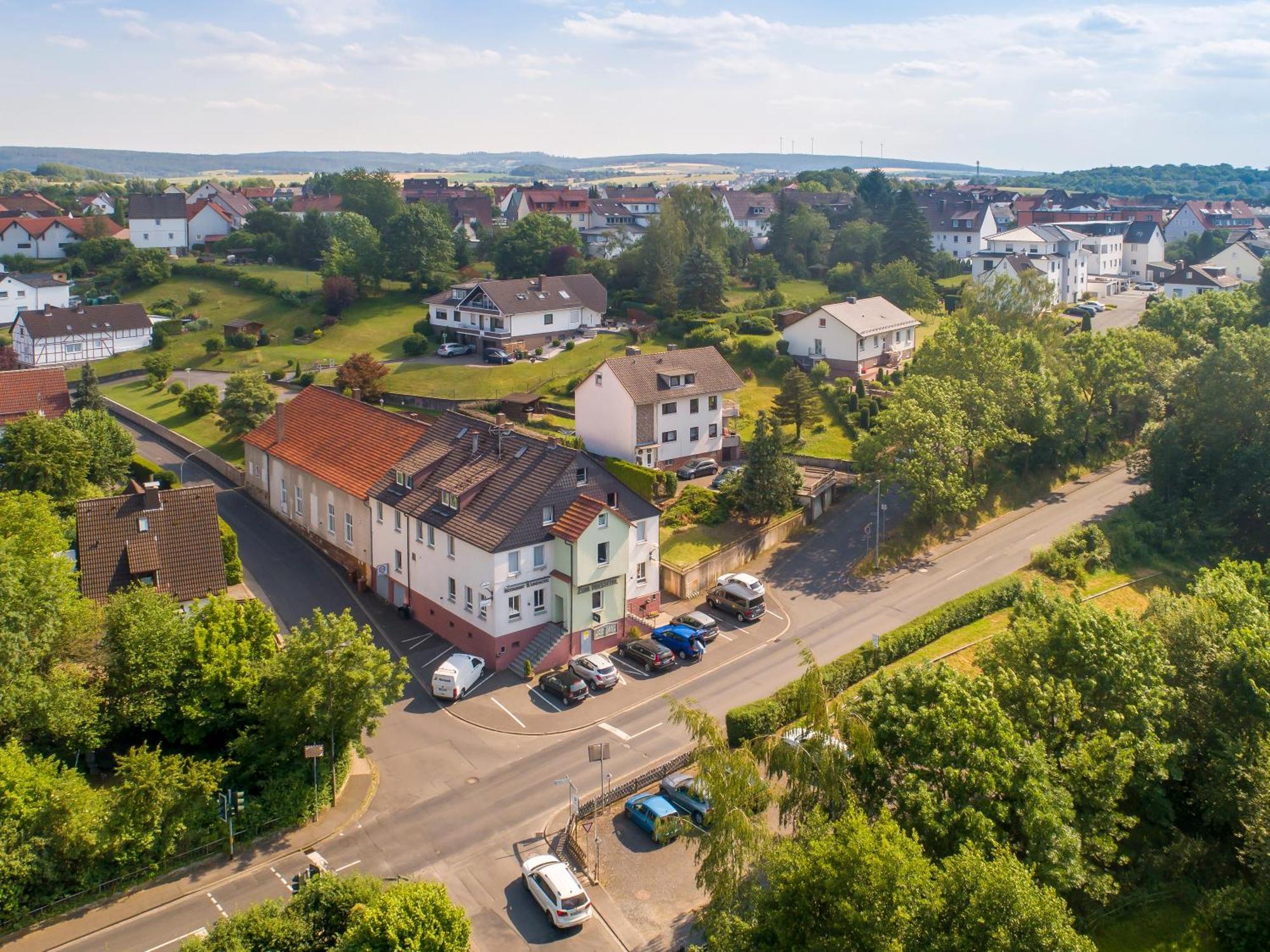 Landhotel Zum Niestetal Екстер'єр фото